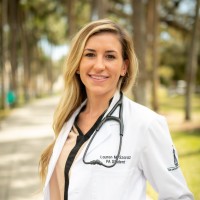 Lauren Szaraz, Pa-C