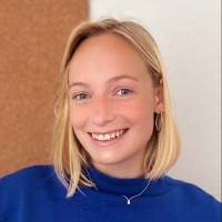 Julia Theis