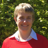Paula Kennington
