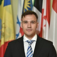 Mikhail Petrov, Md