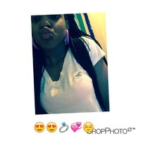 U.Glyjay ._