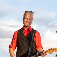 Mike Grandt Straagaard