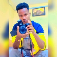 Levy Omwega. (Levyne)