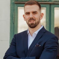 Gergely Holló