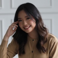 Leora H.