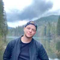 Александр Жуковец