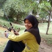 Niniek latief