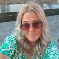 Lisa Eales