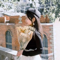 Natacha Zheng