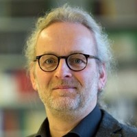 Dr. Klaus-Peter Buss