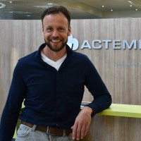 Martin Van Hal