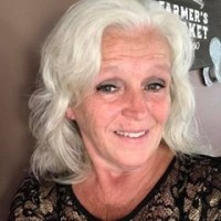 Pamela Dugrenier