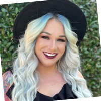 Niki White