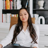 Janet Hoang
