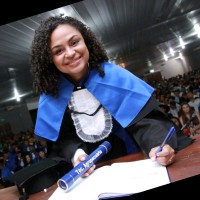 Débora Custódio
