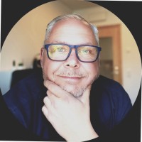 Magnus B Svensson