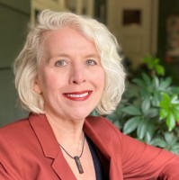 Diane Damratoski Romaine DMD, MScM, MAGD