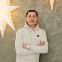 Евгений Лазарев