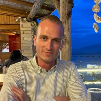Steven Bakker