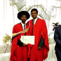 Dr Muthu T