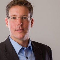 Dr. Dennis Sandkühler