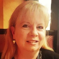 Lynne (aka - Lynsie) Farrar