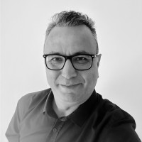 Özgür Babür