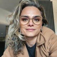 Cássia Teixeira