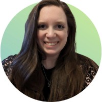 Alana Hollis, Rhia