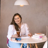 Mirella Mena Barreto Orlando