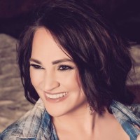 Jennifer Bacon