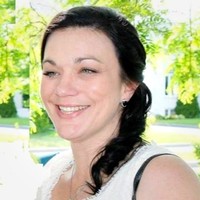 Emmanuelle Côté