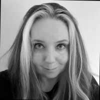 Kim Perry
