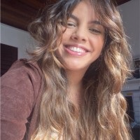 Simone Queiroz