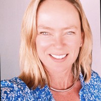 Louise Niven