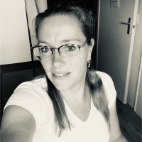 Laura Knol-Bartels