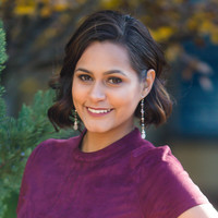 Alexa Salva, Mba