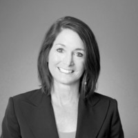 Suzanne Lindros