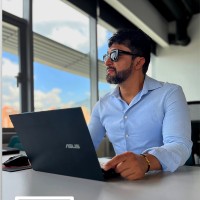 Oscar Martinez Ceo E.