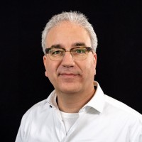 Dr. Oliver Kroneisen