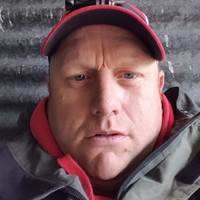 Lee James