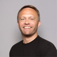 Simon Bennett