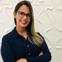 Suyane M.