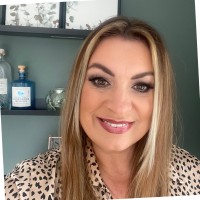 Leanne Knight