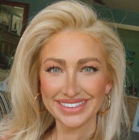 Farrah Ferris