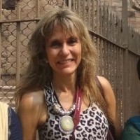 Silvia J. Teló