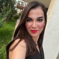 Nihal Yaşar