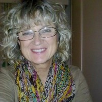 Lillian Iversen