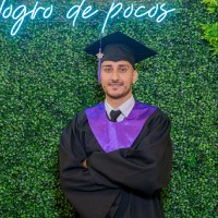 Carlos Apuril