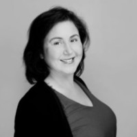 Nora Amrani
